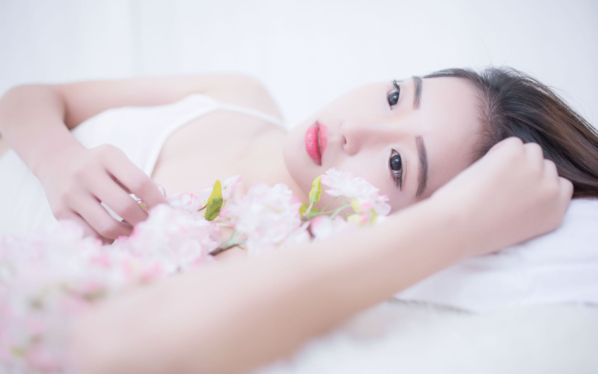 男子持刀辱骂恐吓高空作业人员 被重庆警方行拘